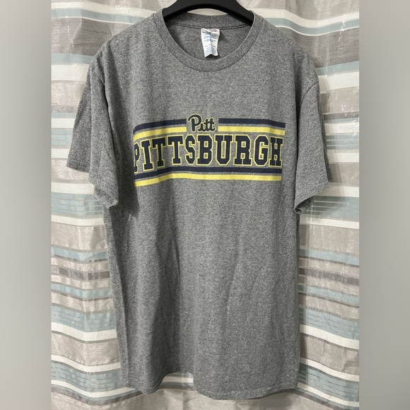 Pitt Panthers T-Shirt - Picture 1 of 6